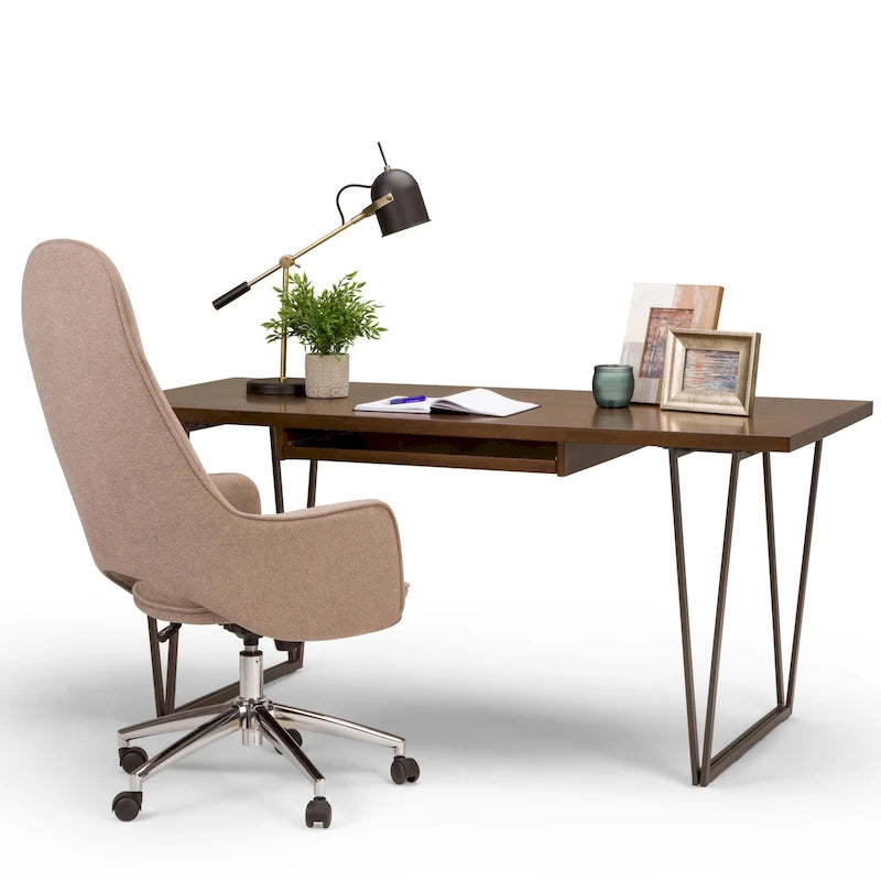 Bureau d'écriture industriel en bois massif 66 po avec tiroir à clavier - Marron vieilli naturel