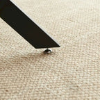 Table à manger ronde sur pied du milieu du siècle avec plateau en MDF et pieds en métal
